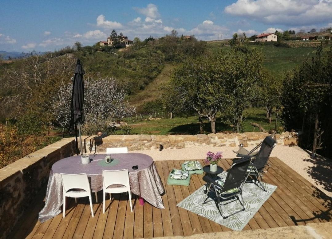 Une Evasion Dans Les Pierres Dorees Moire Dış mekan fotoğraf